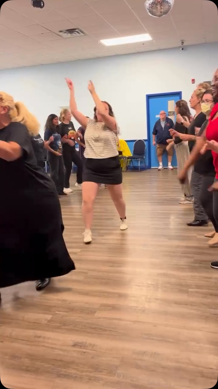 With moves like this, you’ll definitely want to join this congregation! 🙌 We grace the Meadowvale Theatre stage in less than 4 weeks and there are pew spaces left. If you miss it, you may never forgive yourself 😉🪽 
Performances Oct.30-Nov.8 / Link to purchase tickets is in our bio, or call the box office line at 416-248-0410